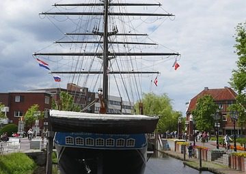 How to Plan The Perfect Trip to Santorini [Complete Guide]?