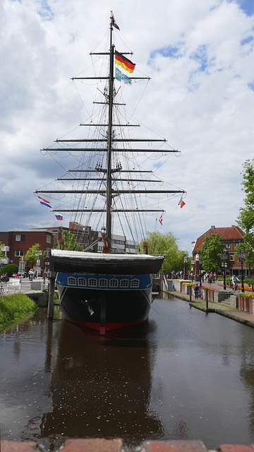 How to Plan The Perfect Trip to Santorini [Complete Guide]?