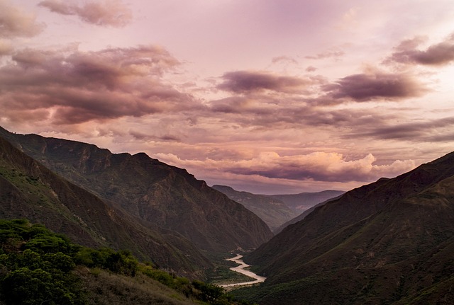 What Are The Best Adventure Apps for Travelers? What Are The Best Adventure Apps for Travelers?