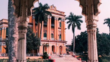 What Are The Most Fascinating Death Rituals Around The World?